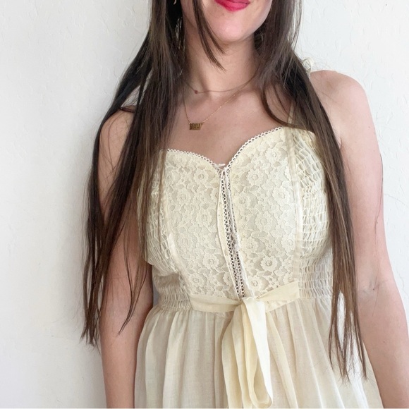 Vintage Boho Fairytale Prairie Ruffle Lace Sweetheart Neckline Maxi Dress - Picture 3 of 15